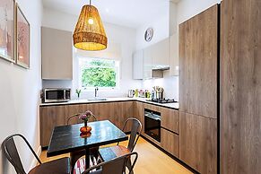 Stunning Earls Court Flat