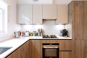 Stunning Earls Court Flat