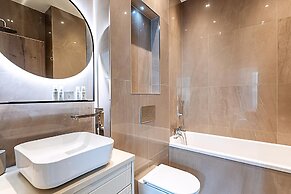 Stunning Earls Court Flat