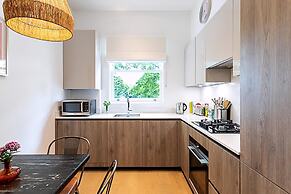 Stunning Earls Court Flat