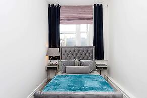 Charming Chelsea Flat