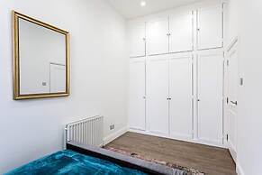 Charming Chelsea Flat