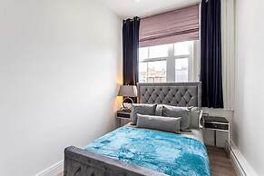 Charming Chelsea Flat