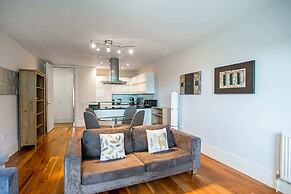 Holborn Flat With Green Views