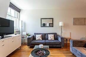 Holborn Flat With Green Views