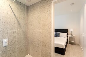 Whitechapel Modern Studio Flat