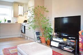 Whitechapel Modern Studio Flat