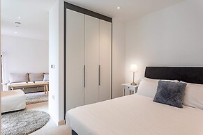Whitechapel Modern Studio Flat