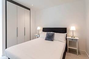 Whitechapel Modern Studio Flat