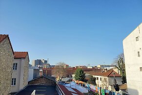 Bright & Cosy One-bed Apartment