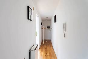 Modern Victoria Park Apartment