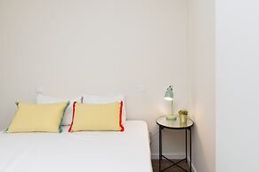 Modern Victoria Park Apartment