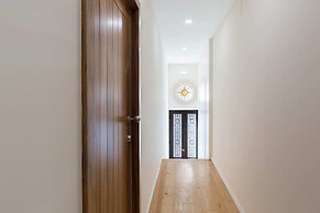 Modern Victoria Park Apartment