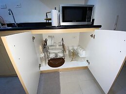 Beautiful Condominium With Swimming Pools Ect