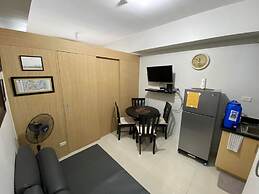 Beautiful Condominium With Swimming Pools Ect