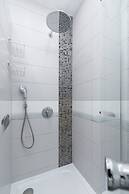 Kraków Błonia Apartment by Renters