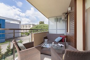 Kraków Błonia Apartment by Renters