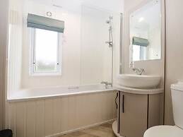 Lodge at Chichester Lakeside