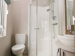Lodge at Chichester Lakeside