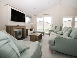 Lodge at Chichester Lakeside