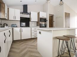 Lodge at Chichester Lakeside