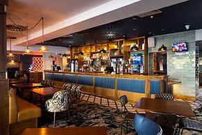 Lodge at Chichester Lakeside