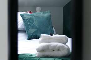 Vibrant 6 bed Stylish Home in Heart of Southsea