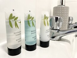 Vibrant 6 bed Stylish Home in Heart of Southsea