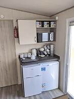 Immaculate Sen Friendly 3-bed Caravan in Porthcawl