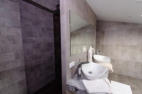 Stunning Villa Private Pool Near Yerevan Centre