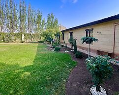 Stunning Villa Private Pool Near Yerevan Centre