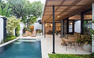 The Kons Villa Bali Seminyak