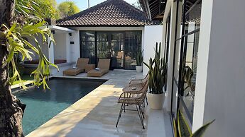 The Kons Villa Bali Seminyak
