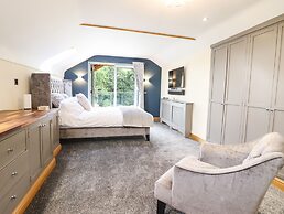 Tyn Y Ceubren Bach at Evelyns Retreat