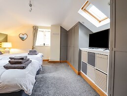 Tyn Y Ceubren Bach at Evelyns Retreat