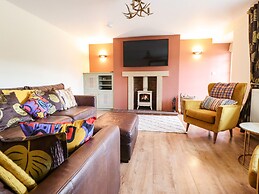 Tyn Y Ceubren Bach at Evelyns Retreat