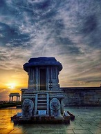 Royal Tusker Luxury Service Apartments