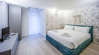 Italianway - The B Village Standard