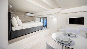 Italianway - The B Village Standard