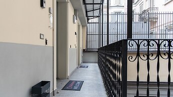 Italianway - The B Village Standard