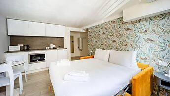 Italianway - The B Village Standard