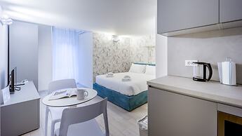 Italianway - The B Village Standard