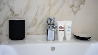 Italianway - The B Village Standard