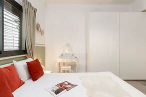 Modern & Design by FeelHome