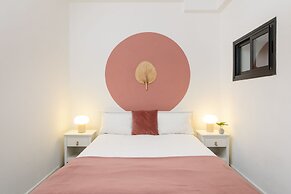 Modern & Design by FeelHome