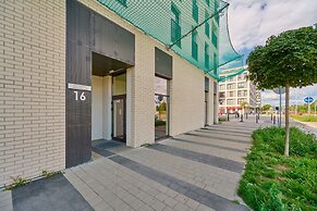Apartment Aleja Architektów by Renters