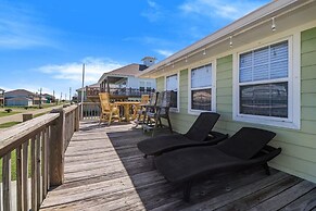 The Happy Patch 2 Bedroom Home by RedAwning