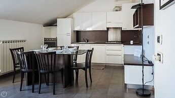 Viale Hambury 51