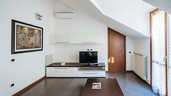 Viale Hambury 51