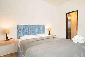 Casa Condado Hotel & Residences